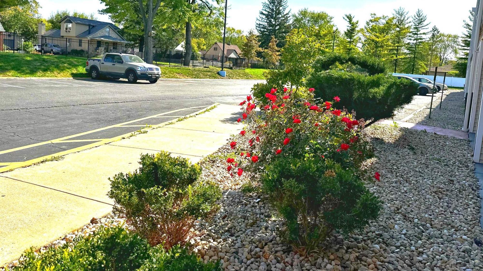 Baymont Inn And Suites By Wyndham Columbus / Near Osu Exterior photo